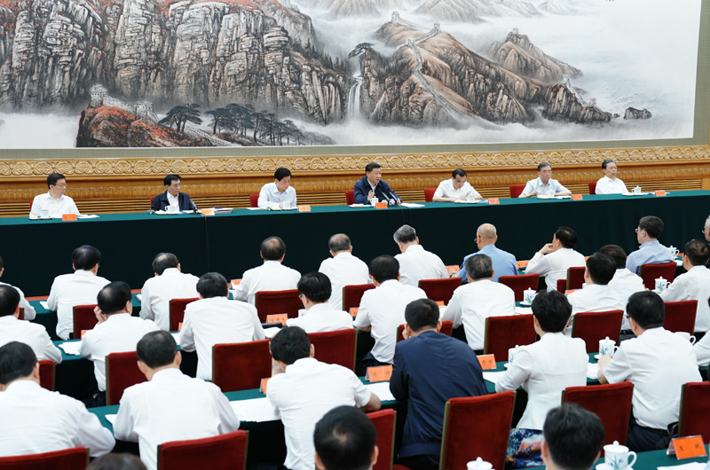 　　7月5日，中共中央總書記、國家主席、中央軍委主席習(xí)近平在北京出席深化黨和國家機(jī)構(gòu)改革總結(jié)會議并發(fā)表重要講話。新華社記者 王曄 攝