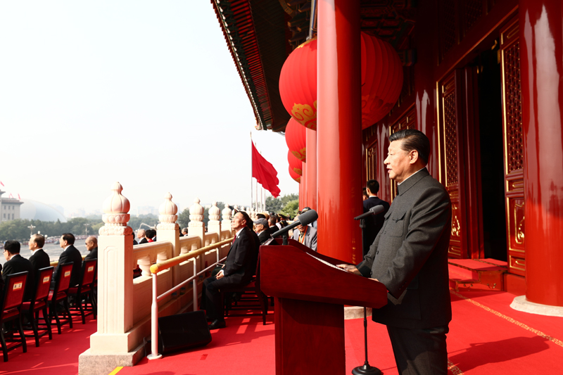 10月1日上午，慶祝中華人民共和國(guó)成立70周年大會(huì)在北京天安門廣場(chǎng)隆重舉行。中共中央總書記、國(guó)家主席、中央軍委主席習(xí)近平發(fā)表重要講話。